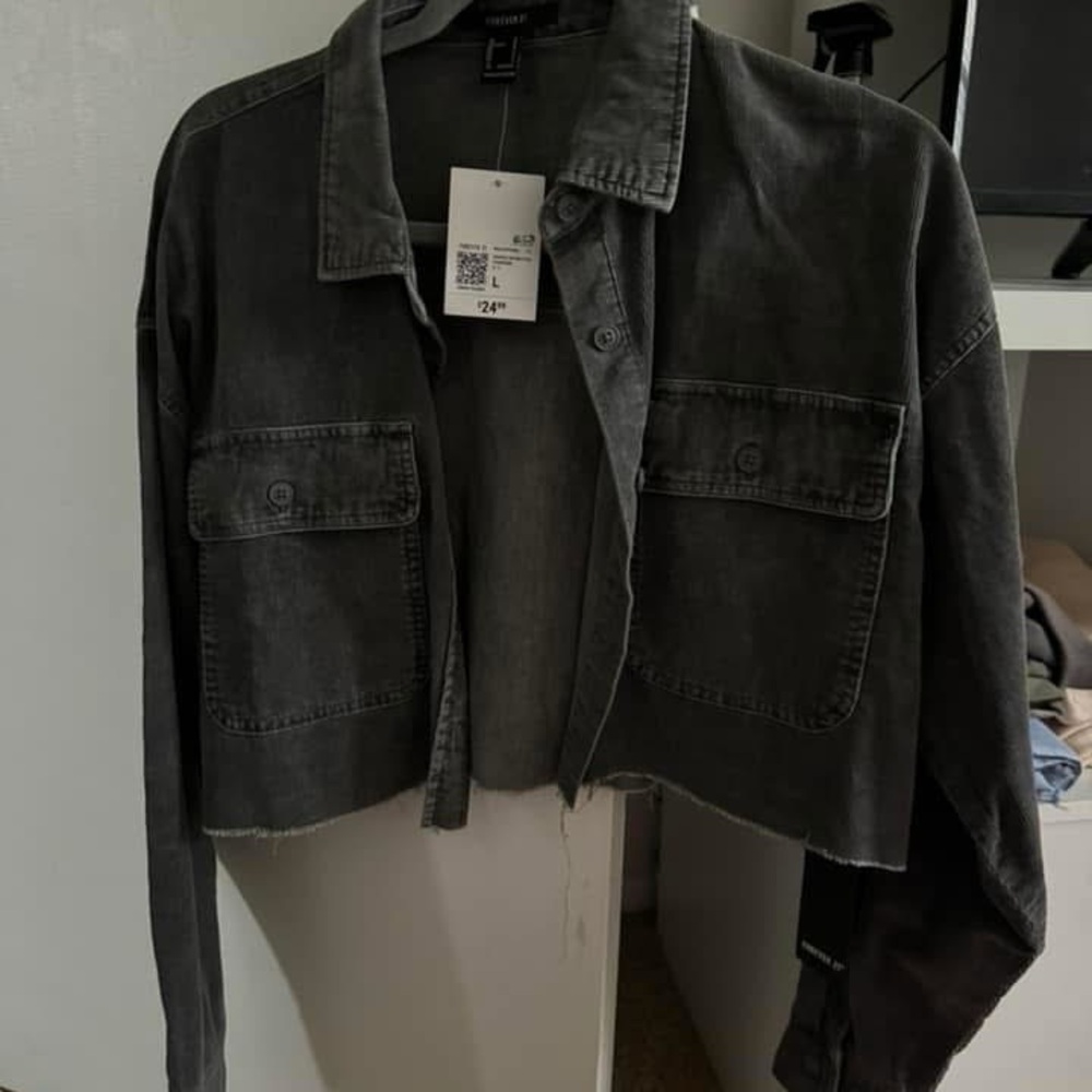 Forever 21 cropped woven light jacket
